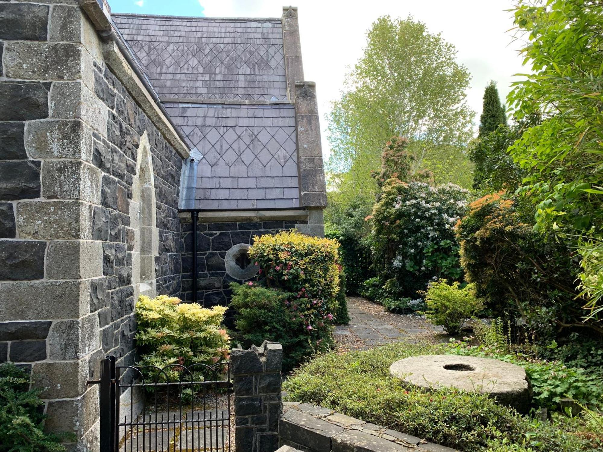 Old Schoolhouse, Galgorm Villa Luaran gambar