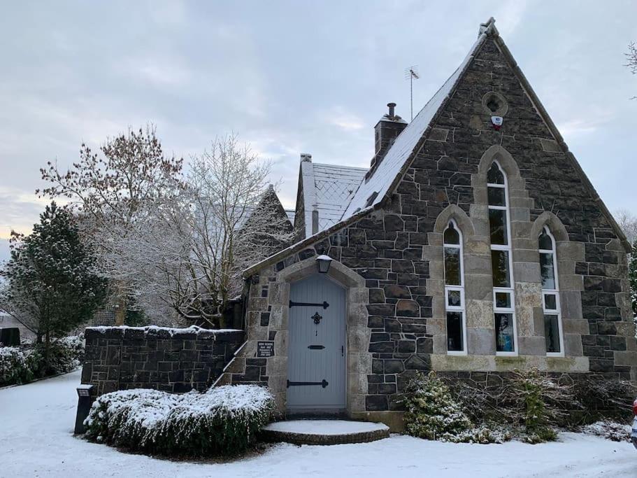 Old Schoolhouse, Galgorm Villa Luaran gambar